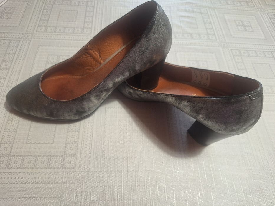 Pantofi eleganti cu toc