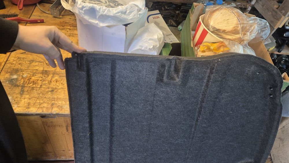 Кора за багажник за Тойота Авенсис Т25 Седан 2002- 2008г