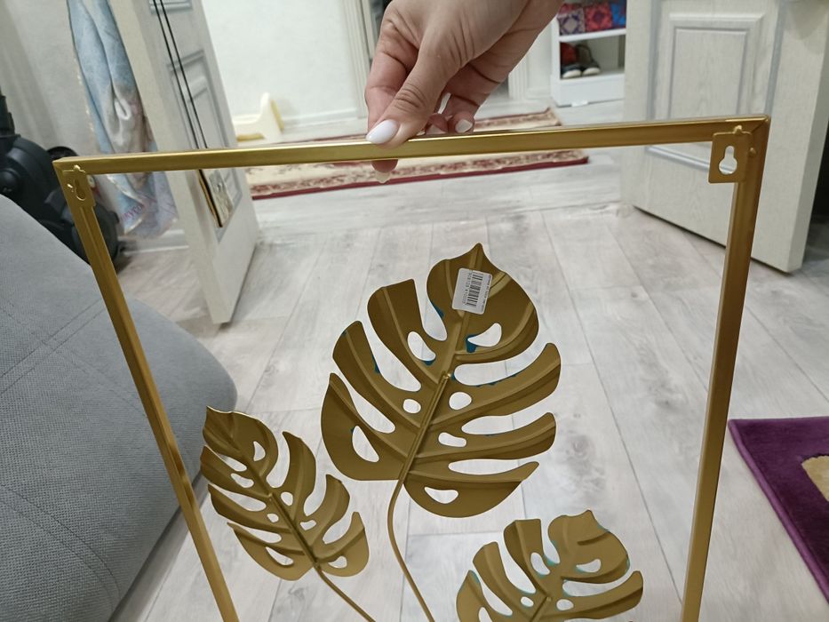 Продам картину с цветком