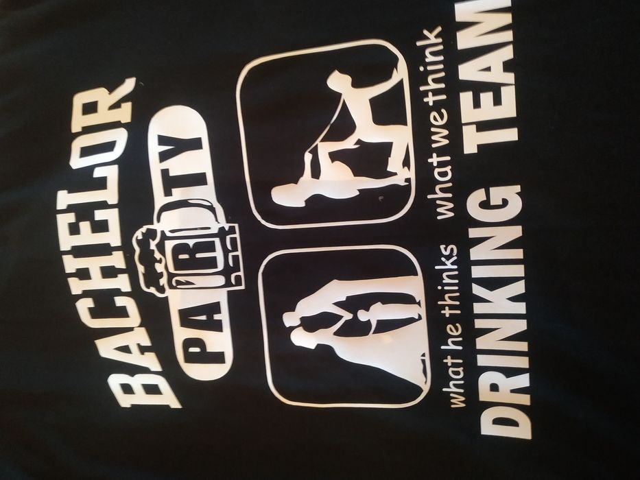 Изработка на тениски за ергенско и моминско парти ,Вратовръзки и ленти