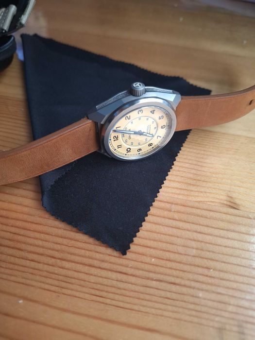 Часовник CIRCULA PROTRAIL automatic