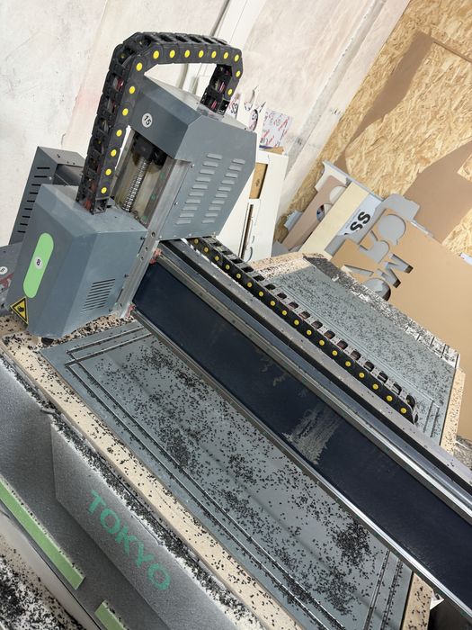 Наружная реклама Toshkent shahar ish vaqti 09:00 dan 20:00 gacha