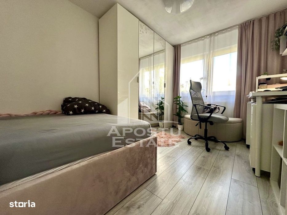 Apartament de vanzare cu 3 camere de vanzare, zona Sagului, Timisoara
