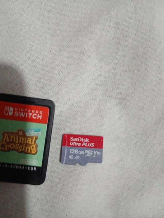 Consola Nintendo Switch+Joc+CardSdXC