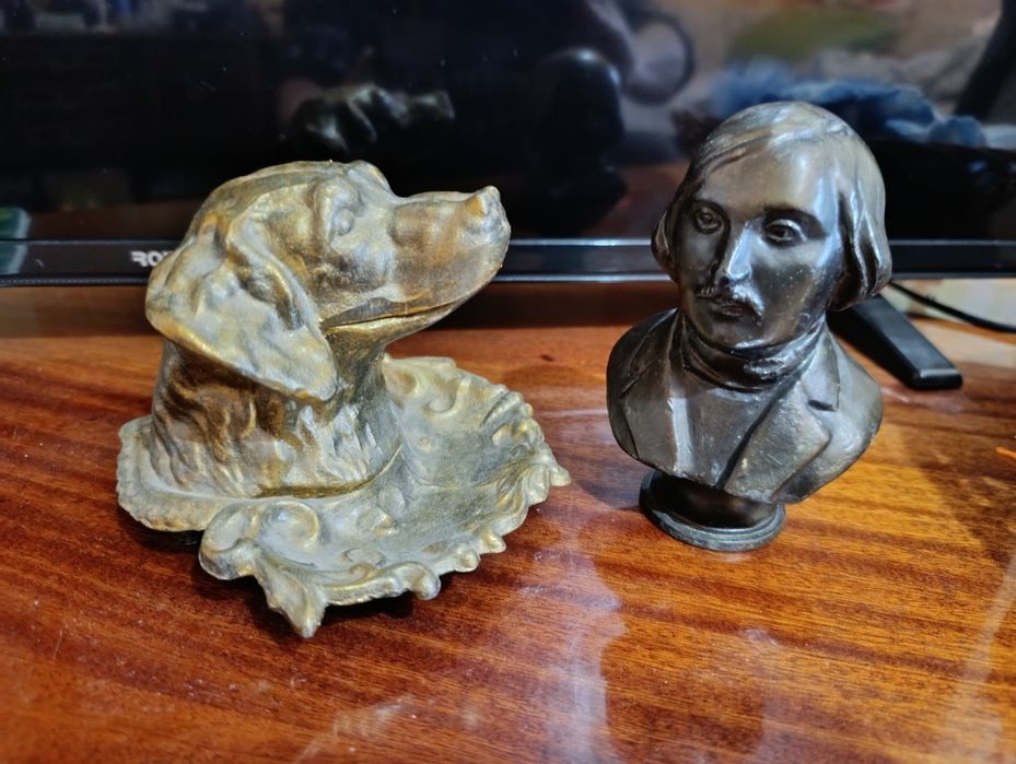 Бюст Гоголя и пепельница Собака СССР
