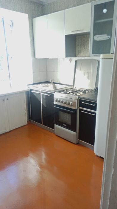 Сдам 2-х комн квартиру длительно.