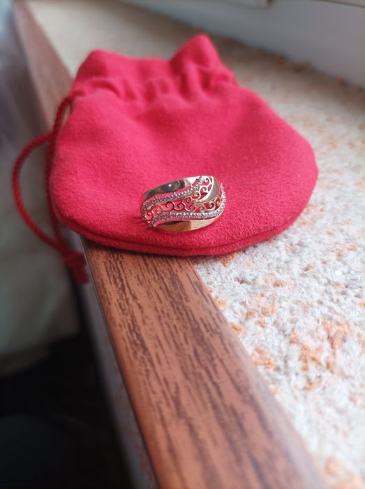 Tilla uzuk pr 585 rassiya .yangi 1.46 gr