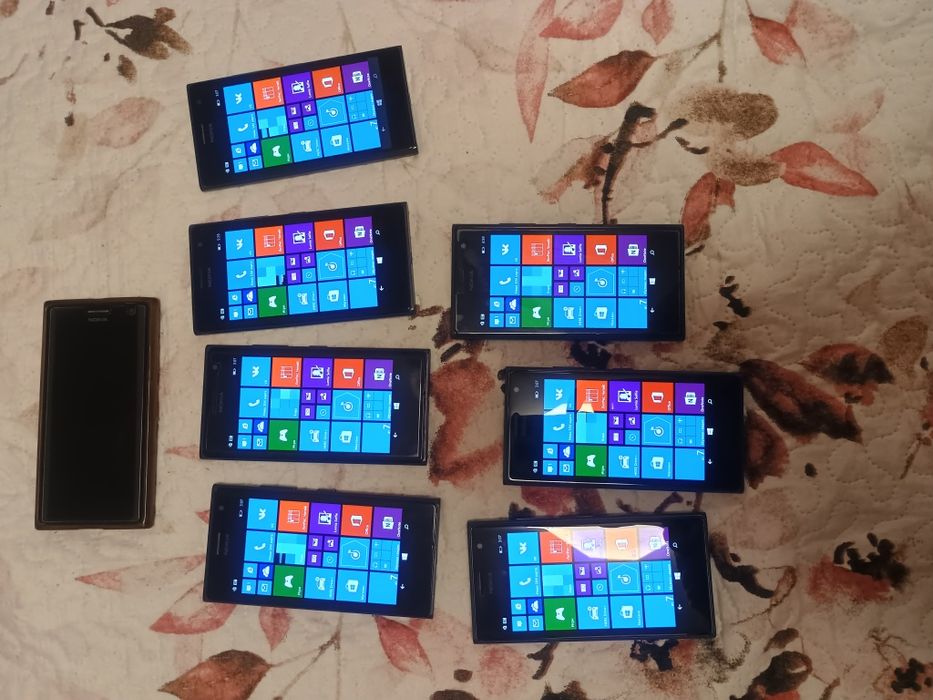 Продавам 8 броя Nokia Lumia 735
