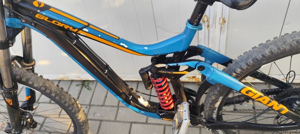 Giant glory 2015 downhill