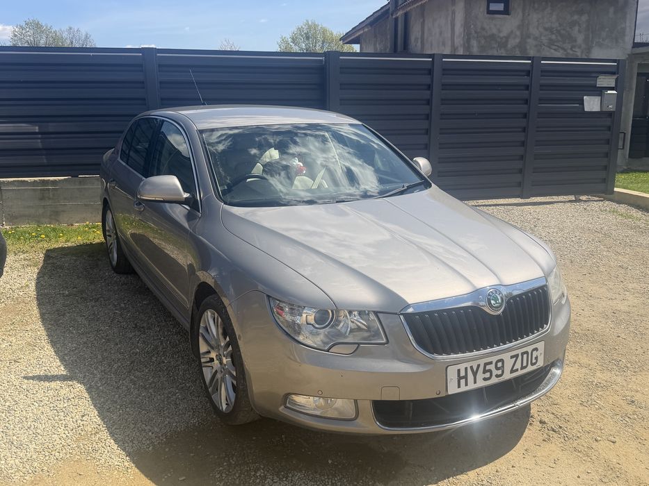 Bara fata far faruri capota aripi usi skoda superb 2009