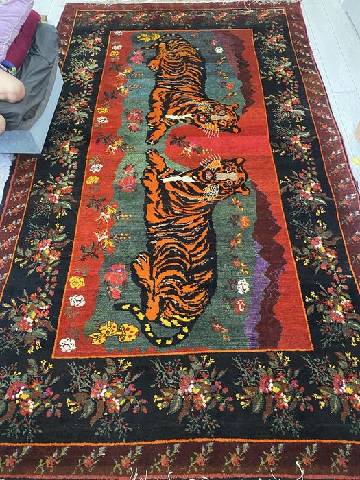 Ковер ручной работы 1970 годов