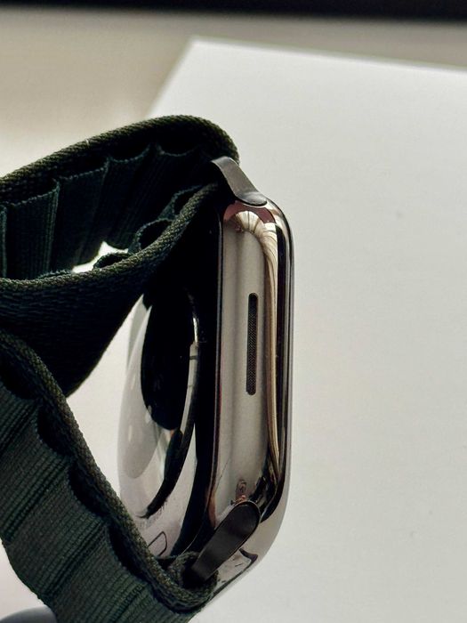 Apple Watch S7 45mm Graphite Stainless Steel Cellular