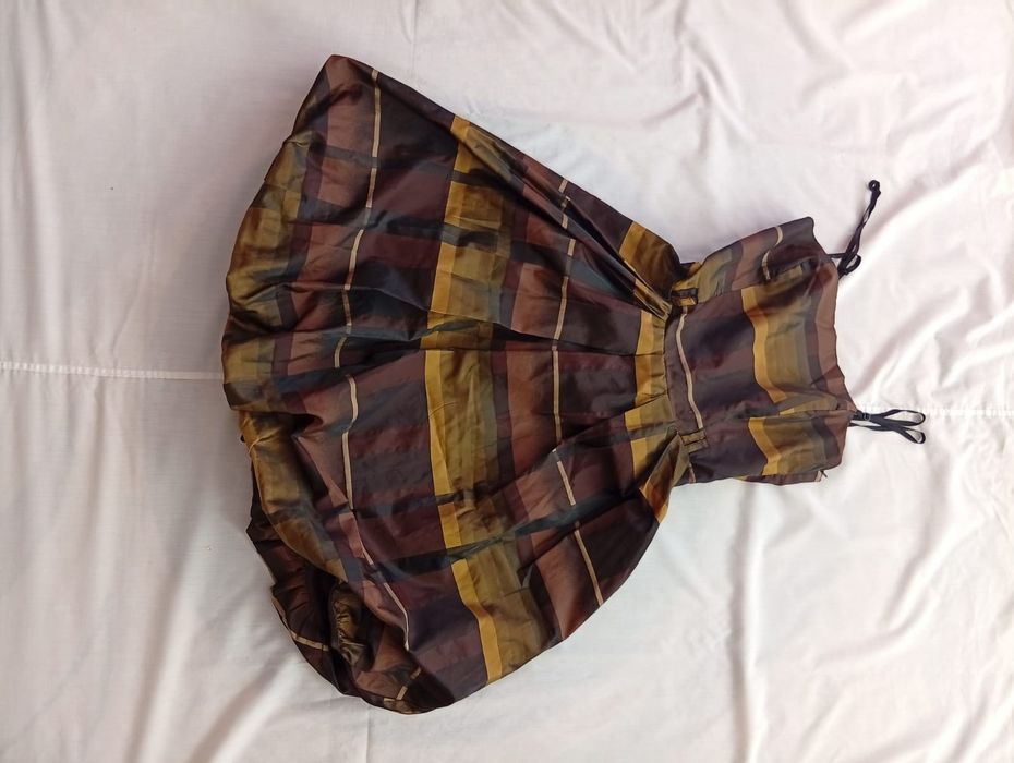 Rochie tip balon, cu dungi în nuanțe de maro/auriu – mărime S/M