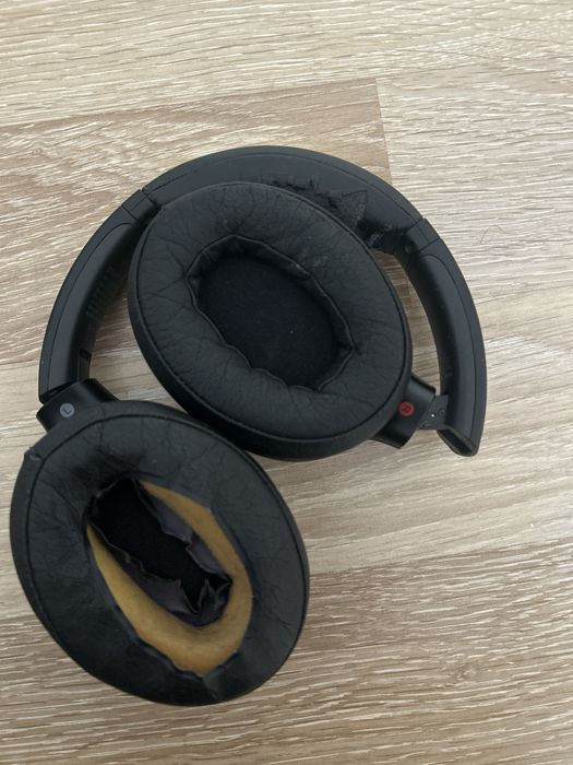 Наушники Sony…..