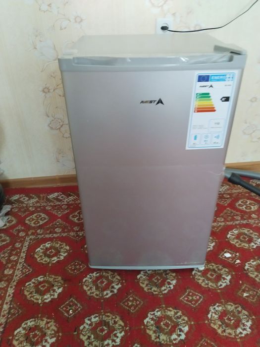 Х О Л О Д И Л Н Ы К     сотилади.