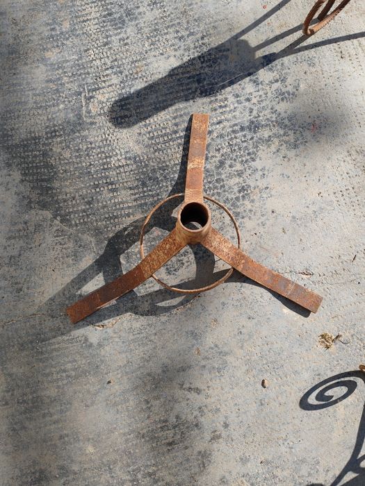 Suporți pentru brazi de craciun