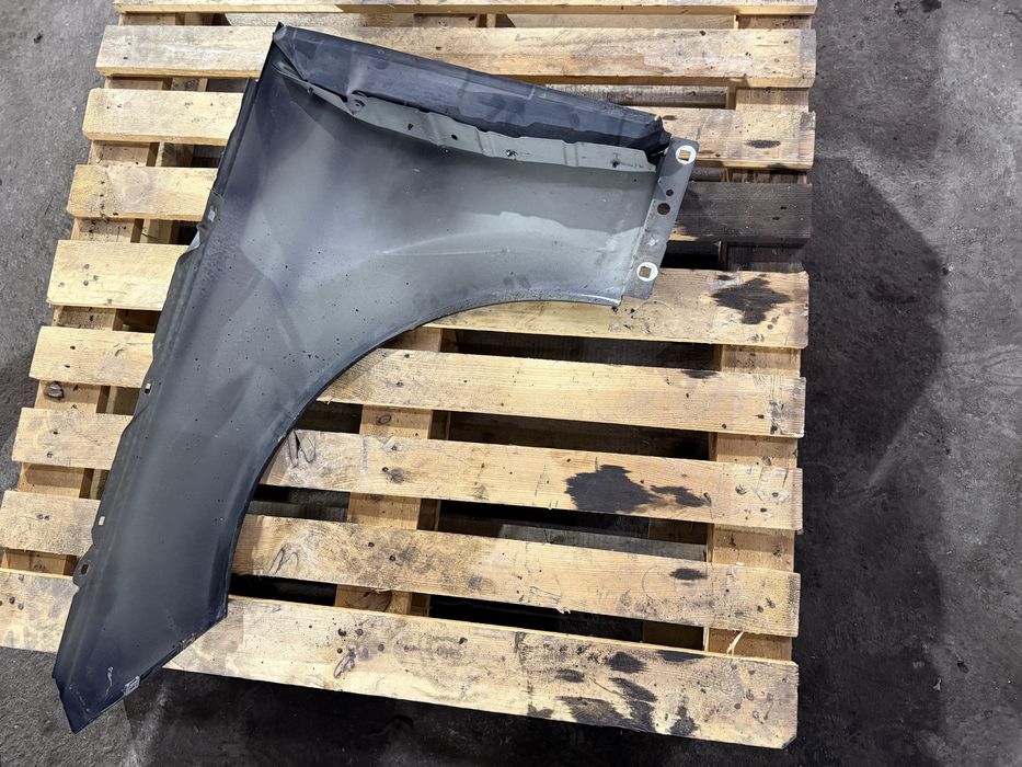 Десен калник за mercedes w204 C klass