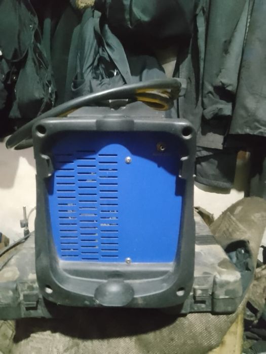 Полу автомат кемпинг