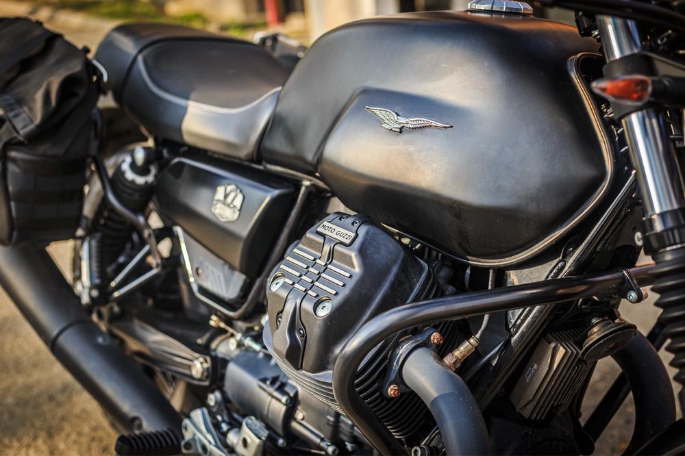 Moto Guzzi V7 Stone