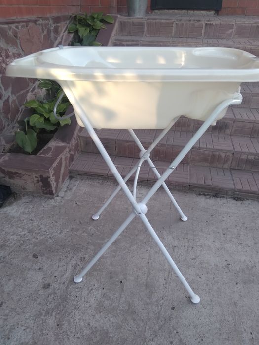 Ванночка детская с подставкой вместе