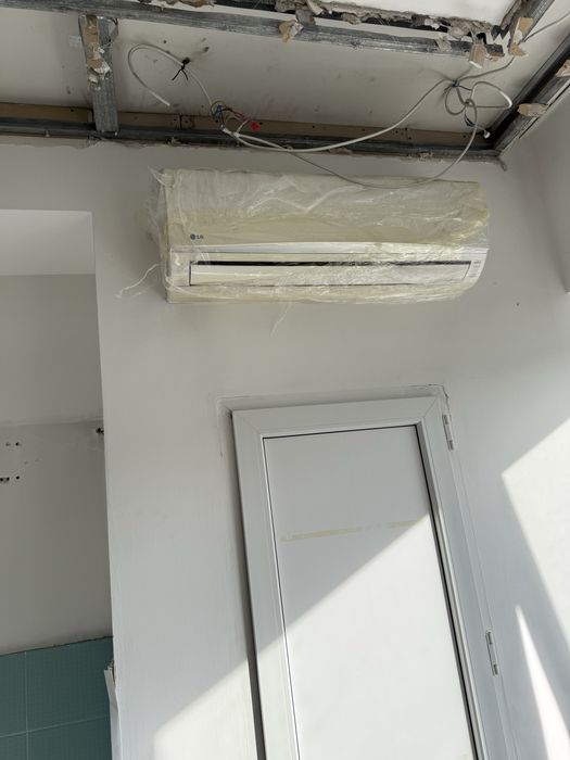 Продам два кондиционера б/у