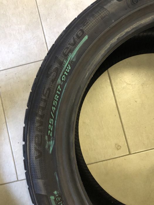 2бр летни гуми Hankook 225 45 17 Ventus S1 evo