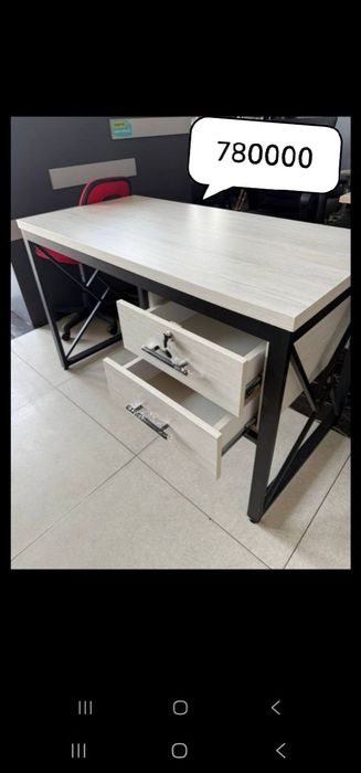 Loft parta .pisminiy. rabochi stol