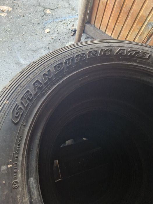 Продам шины б/у.