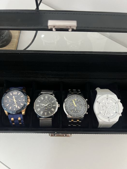 Ceas Guess argintiu