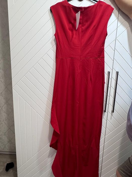 Продам новое платье