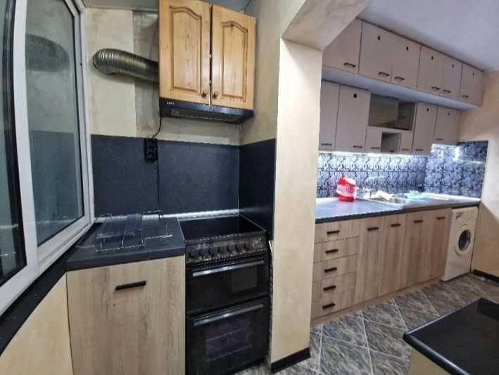 Дава се под наем Многостаен апартамент в София, Изток - 80 кв.м за 700 € - Снимка #1