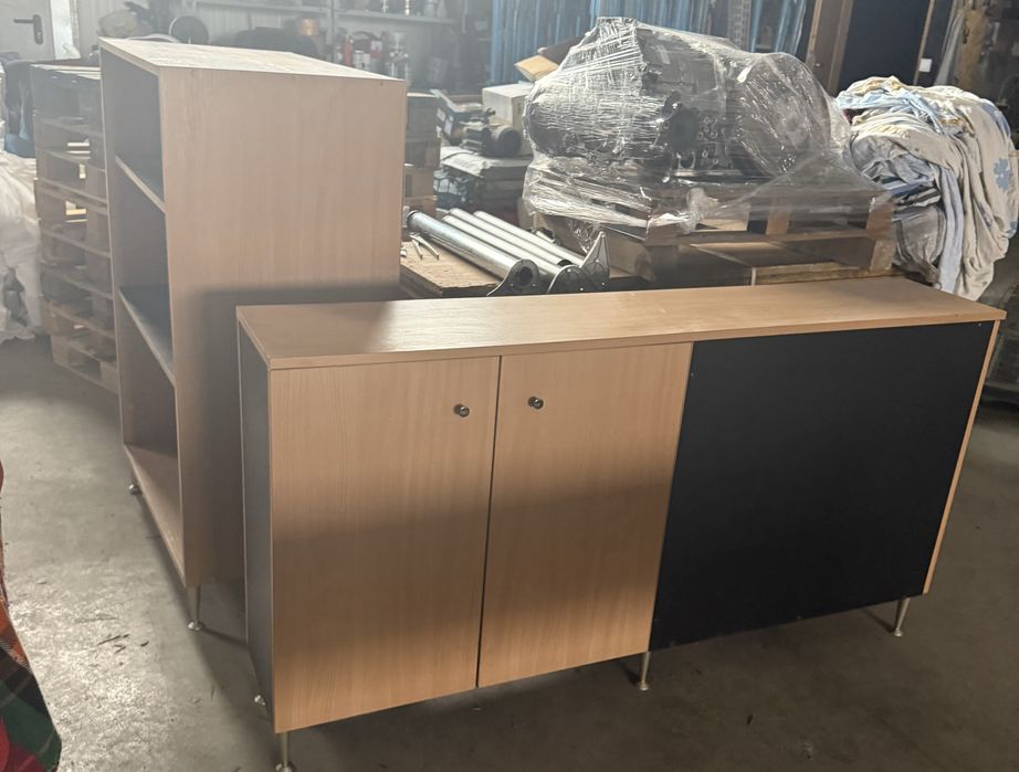 Офис мебели бюро, два шкафа