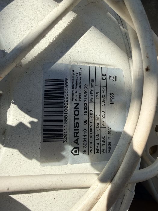 Vand convector gaz soba si 2 boilere apa calda
