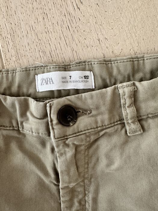 Pantaloni Zara marime 122