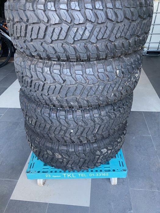 Cauciucuri offroad 285 70 18, Renegade