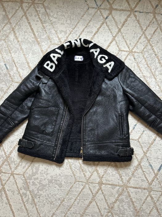 Кожанка куртка, размер стандарт, жақсы күйде