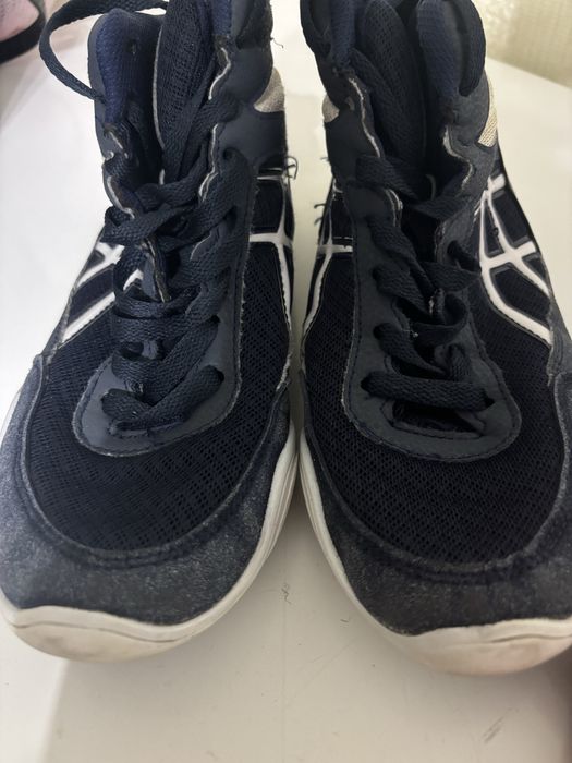 Борцовки и нательники