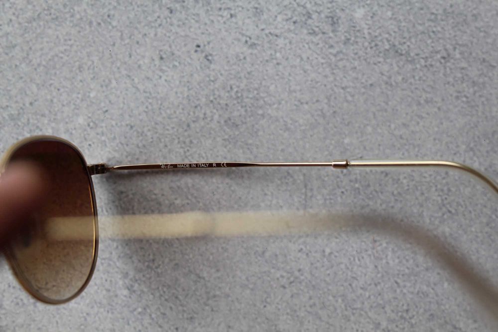 Солнцезащитные очки Ray Ban