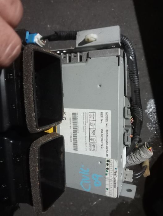 Cd player original honda civic 2009