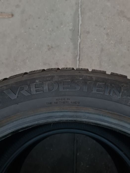 Зимни гуми 2 броя VREDESTEIN WintracPro 315 40 R21 дот 4422
