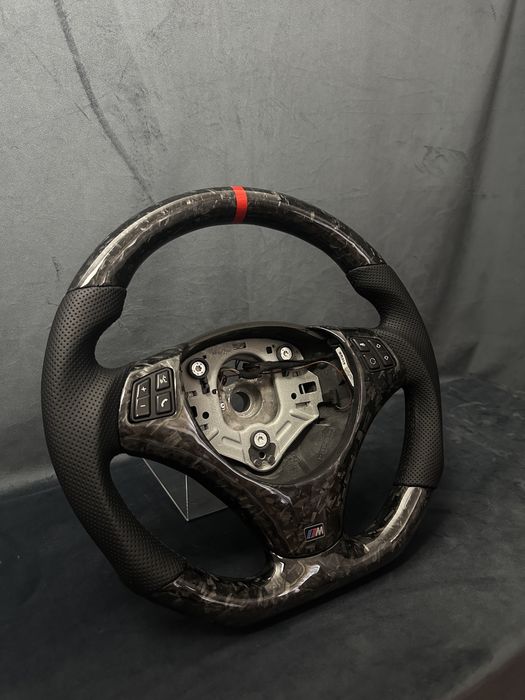 Volan BMW Seria E – Carbon Forjat – Design M Sport