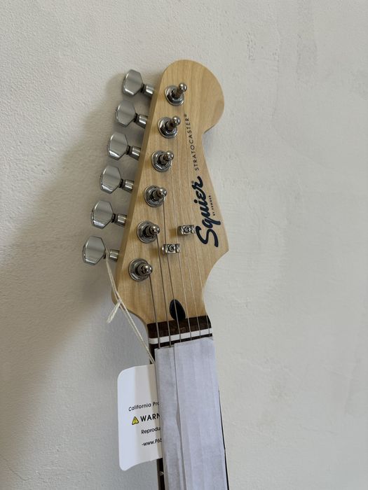 Squier stratocaster sonic by fender