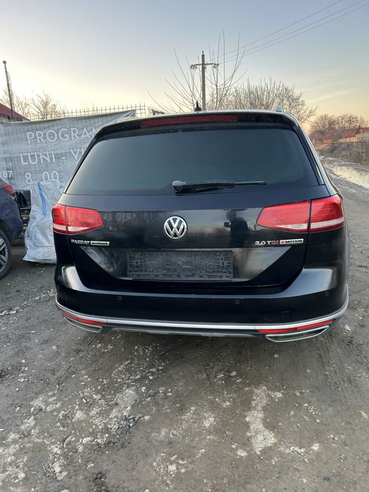 Arcuri stânga , dreapta spate Volkswagen Passat  B8 Alltrak 2017