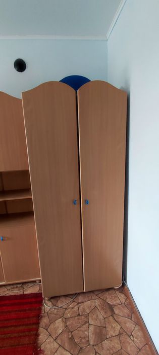 Компьютерный стол и шкафы