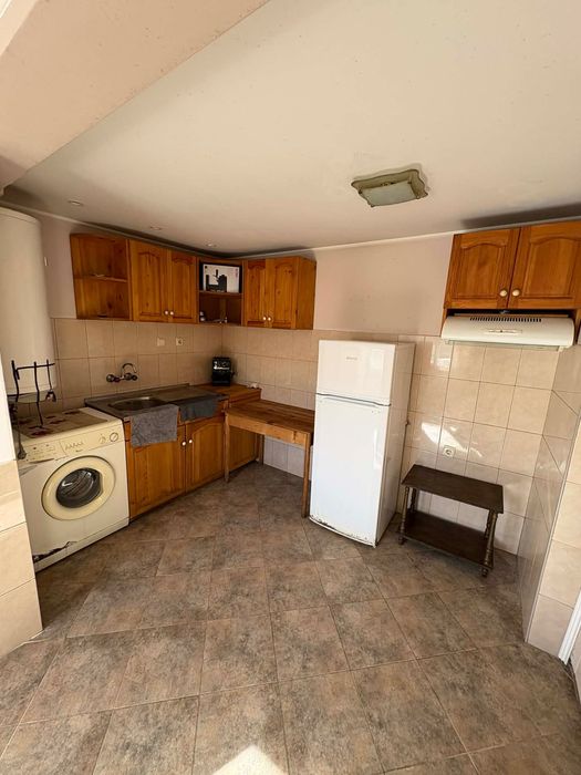 Продава се Къща в Мездра - 180 кв.м за 227 €/кв.м - Снимка #8