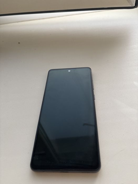 Продаю Samsung A72