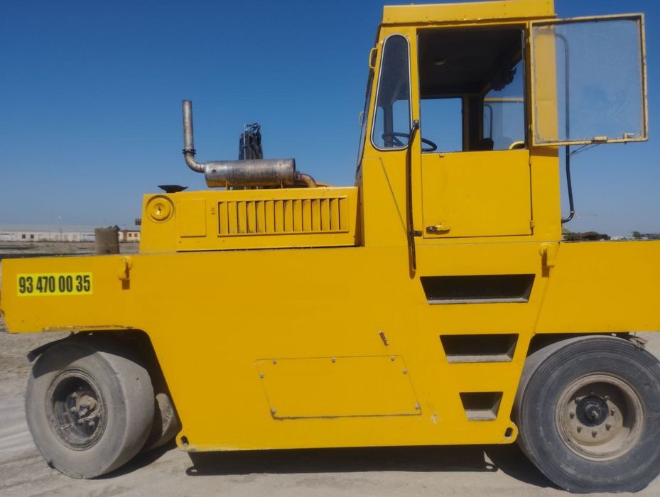 18т BOMAG каток сотилади