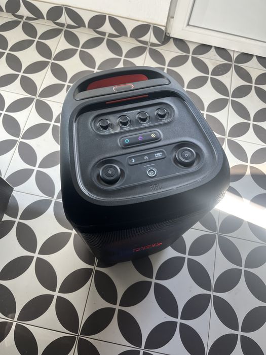 Vand jbl party box 320