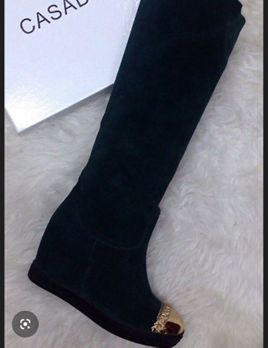 Продам женские сапоги