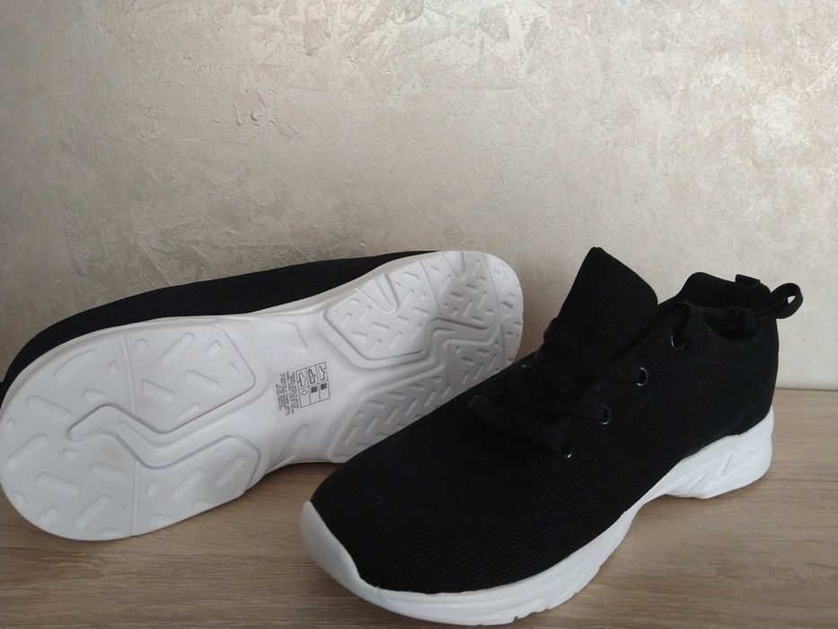 Чисто нови маратонки Primark – номер 39